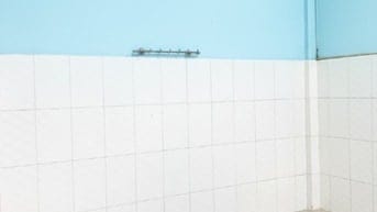 Nhà 1 trệt 1 lầu 32m2 gần chợ và trường học có camera an ninh 24/7