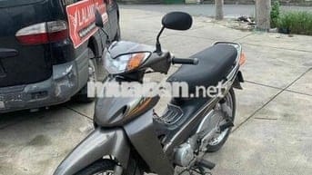 cần bán xe HON DA future 1 đời 2001 chính chủ