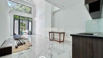 🔥Cho Thuê MẶT BẰNG SIÊU RỘNG, CÓ GÁC LỬNG 90m2 - Ngay Thoại Ngọc Hầu.