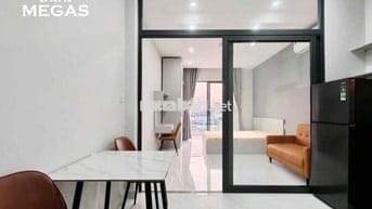 Căn hộ 1PN ban công full nội thất cao cấp ngay trung tâm Quận 7