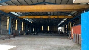 Kho xưởng cho thuê mặt tiền Quốc Lộ 1A , Quận 12 , DT: 1,600m2