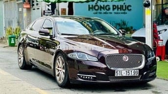 JAGUAR XJL PORTFOLIO MODEL 2015