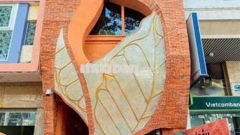 CẠNH HAPPY LIFE GREEN 4 SAO, NHÀ ĐẸP TẠI 568 TRẦN HƯNG ĐẠO QUẬN 1