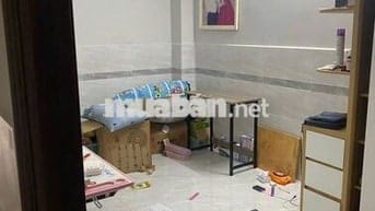 Nhà mặt tiền chợ hẻm 6m Huỳnh Văn Bánh