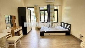 STUDIO NGAY SÂN BAY FULL NỘI THẤT CÓ BAN CÔNG THOÁNG MÁT PHÒNG RỘNG