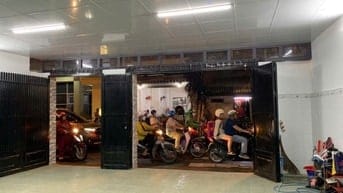 Cho thuê mặt bằng mặt tiền Nguyễn Trọng Tuyển P.Phú Nhuận 