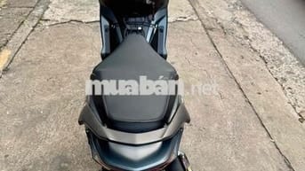 🛑🛑 Future xanh đen T8/ 2025  như mới có góp