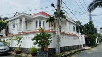 Bán Biệt Thự Trần Não- căn góc 2 mặt tiền DT 232m2 - Giá 58 tỷ