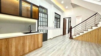 NHÀ TT QUẬN 10–NGANG 12.1M•HẺM XE HƠI•CÁCH MẶT TIỀN CHỈ VÀI BƯỚC