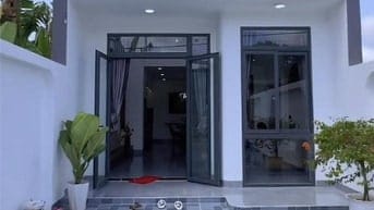 Nhà mới xây 120m2 ngay TT Thủ Dầu Một - SHR sang tên ngay - vào ở ngay