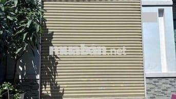 Cho thuê nhà nguyên căn Q.7. Nhà hẻm xe hơi, nội thất cơ bản.