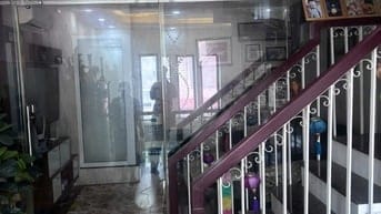 🌹 Nhà hẻm rộng 452 Thống Nhất p16, 5,5x11m, 4 Lầu, 5 pn, sổ hồng 