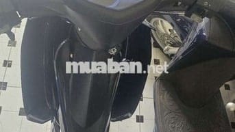 Xe moi chay it da len it do choi