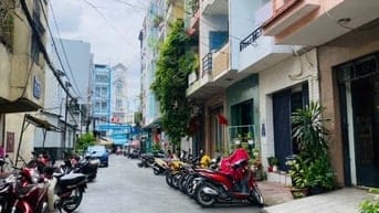 Bán nhà MT 4 Tầng khu Phan Xích Long 4 x 17m, giá 15,7 tỷ