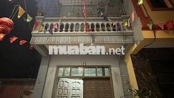 Bán nhà 4 tầng 50m2 ngay cạch sân vận động mỹ đình