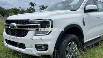 Ford Ranger đủ màu giao ngay giá siêu tốt