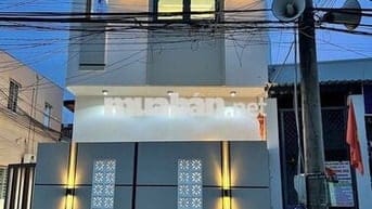 Bán nhà góc 2 mặt tiền full nội thất hẻm 115 gần chợ an thới 3,09 tỷ