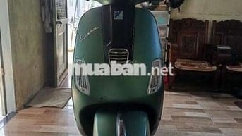 Cần tiền nên bán xe vespa