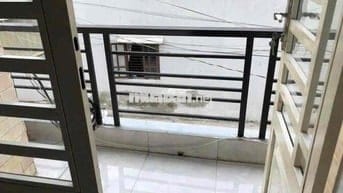 Nhà 1 trệt 2 lầu 2PN góc 2 mặt tiền hẻm xe hơi gần Phạm Văn Đồng