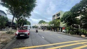 Bán 3 lô liền kề đường Trịnh Đình Thảo- Đường 20m lề 8m - Khuê Trung