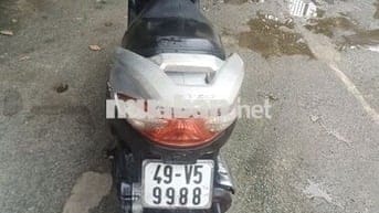 SYM Attila màu Bạc