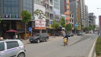 Bán rất gấp nhà mặt tiền đường Phan Xích Long Quận Phú Nhuận