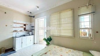 PHÒNG 40m2 FULL NỘI THẤT, BAN CÔNG LỚN Ở HOÀNG HOA THÁM, BÌNH THẠNH