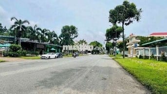 CHO THUÊ MẶT BẰNG MẶT TIỀN KDC NAM LONG BÁN ĂN KẾT HỢP. 200MV. 4TR5.