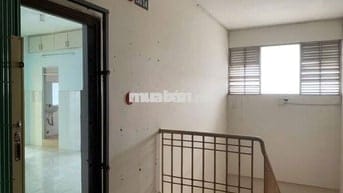 Bán căn hộ cao ốc B chung cư Ngô Gia Tự, lầu 7, 83m2.