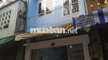 Mặt chợ Vườn Chuối đông đúc kinh doanh  đường Điện Biên Phủ