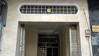 Cho thuê mặt tiền 4m đường chính Lạc Long Quân. Trung tâm mua bán sầm 