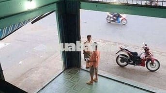 Cho thuê mặt bằng (2 mặt tiền) QL1A và đường hẻm 10m