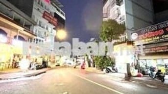 Mua đất có nhà 2 tầng đẹp hẻm xe tải ace nhanh tay