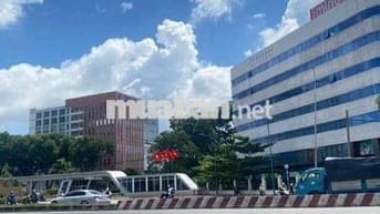 BÁN NHÀ PHƯỜNG TRUNG MỸ TÂY DT 130M2 ĐƯỜNG TÔ KÝ ĐỐI DIỆN CÔNG VIÊN