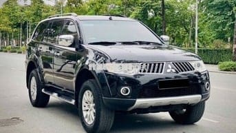 Mitsubishi Pajero Sport 7 chỗ tự động máy dầu RẺ