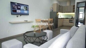 Cho thuê căn hộ 1 phòng ngủ ngay Khuê Mỹ