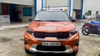 Kia Sonet 2023 Premium 1.5 AT - 90000 km