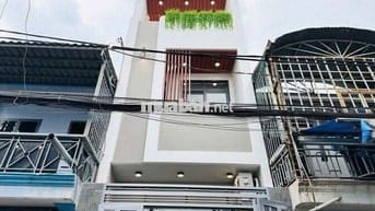 NHÀ VĨNH KHÁNH Q4- SÁT MT- 32m2 - 4 TẦNG- KO QH- CHỈ 4.95 TỶ