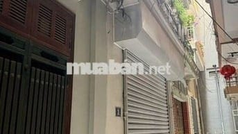 Cho thuê nhà 3 tầng, đường Trần Cung, phường Cổ Nhuế 1, Hà Nội