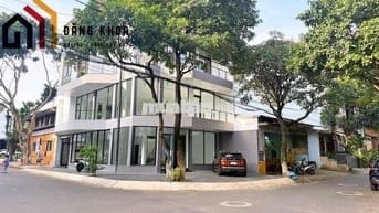 CHO THUÊ MẶT BẰNG MỚI XÂY GỐC 2 MẶT TIỀN TRUNG TÂM