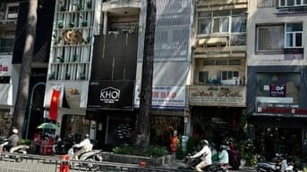 Bán gấp nhà Góc 2 MT đường 3 tháng 2 Q10 DT 4,5 x 32m 135m2 giá 35 tỷ