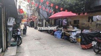 Căn Góc Tập thể ngay Ngã Tư Thái Hà -Chùa Bộc - 55m2 -2PN -Giá 3.55 tỷ