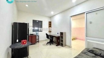 Căn hộ mini Full nội thất 1PN lớn Thang máy kế cầu Nguyễn Văn Cừ