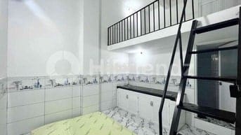 Cho thuê phòng duplex dạng bancol cửa sổ vs studio mặt đường thđ q5