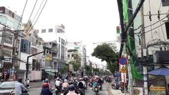 Giá 20,5 tỷ cần bán gấp căn nhà 4m x 20m MT đường Nguyễn Gia Trí