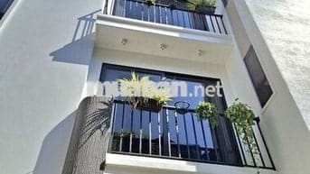 🔥 BÁN NHÀ 6 TẦNG FULL NỘI THẤT - CẠNH HỒ SÀI ĐỒNG - LONG BIÊN 🔥
🏡