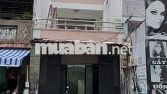 4.5x18m. Mặt tiền 3 lầu góc 3/2 giao Nguyễn Chí Thanh, Q11 (4PN, 4WC)