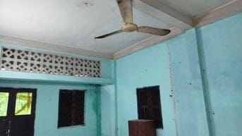 Phòng lầu 1 30m2 , toilet riêng. Phòng lầu 2 14m2 