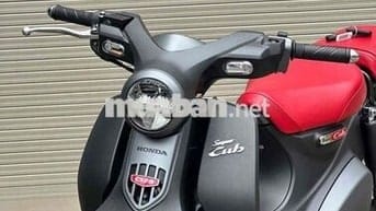 Super Cub 125 đặc biệt đen nhám 2025