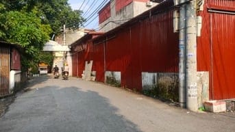 Lô góc cực đẹp 72m2 tại Ngọc Loan - Tân Quang -sát vin 3: 0835459289